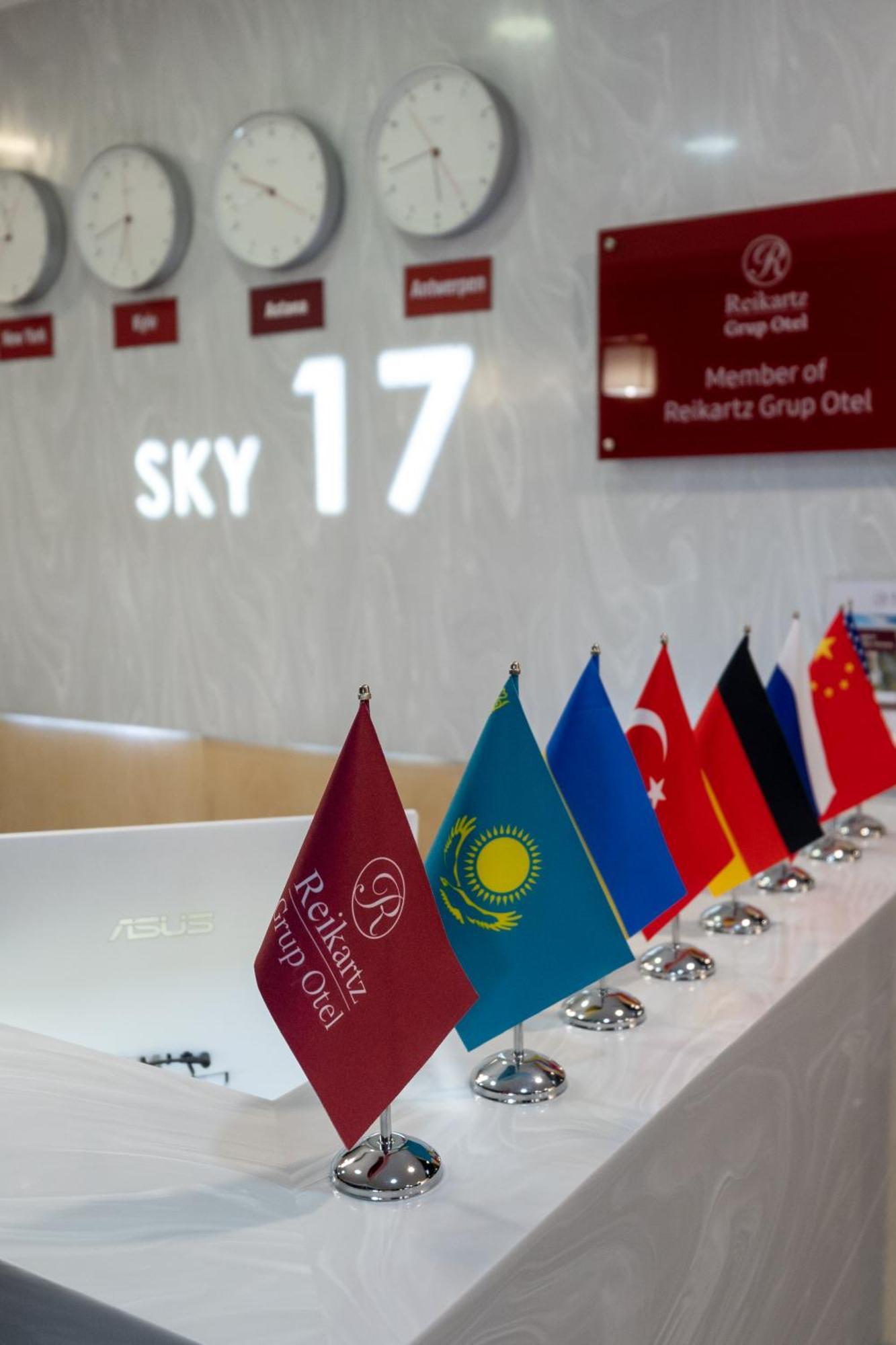Reikartz Sky Almaty Otel Dış mekan fotoğraf