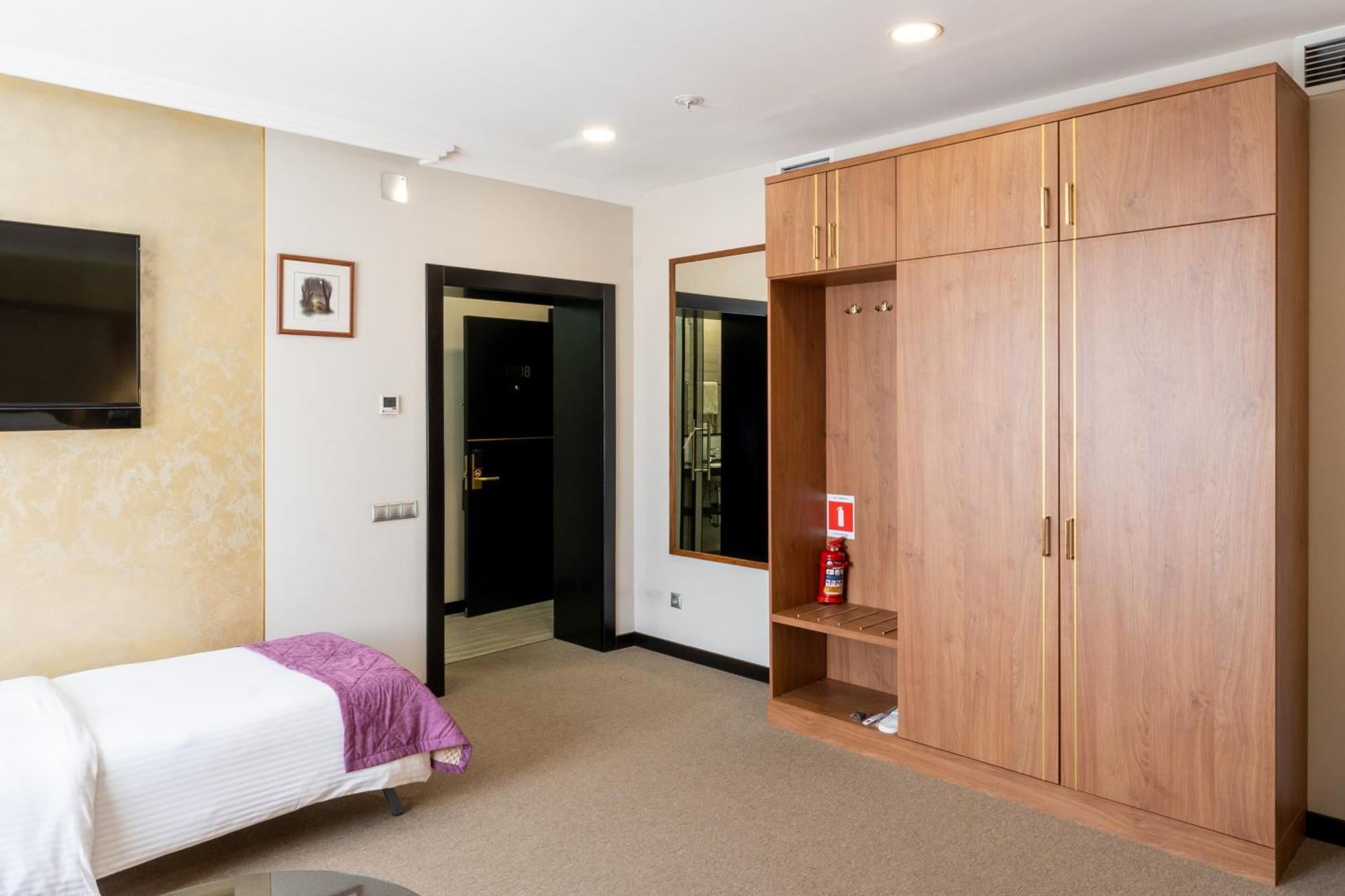 Reikartz Sky Almaty Otel Dış mekan fotoğraf