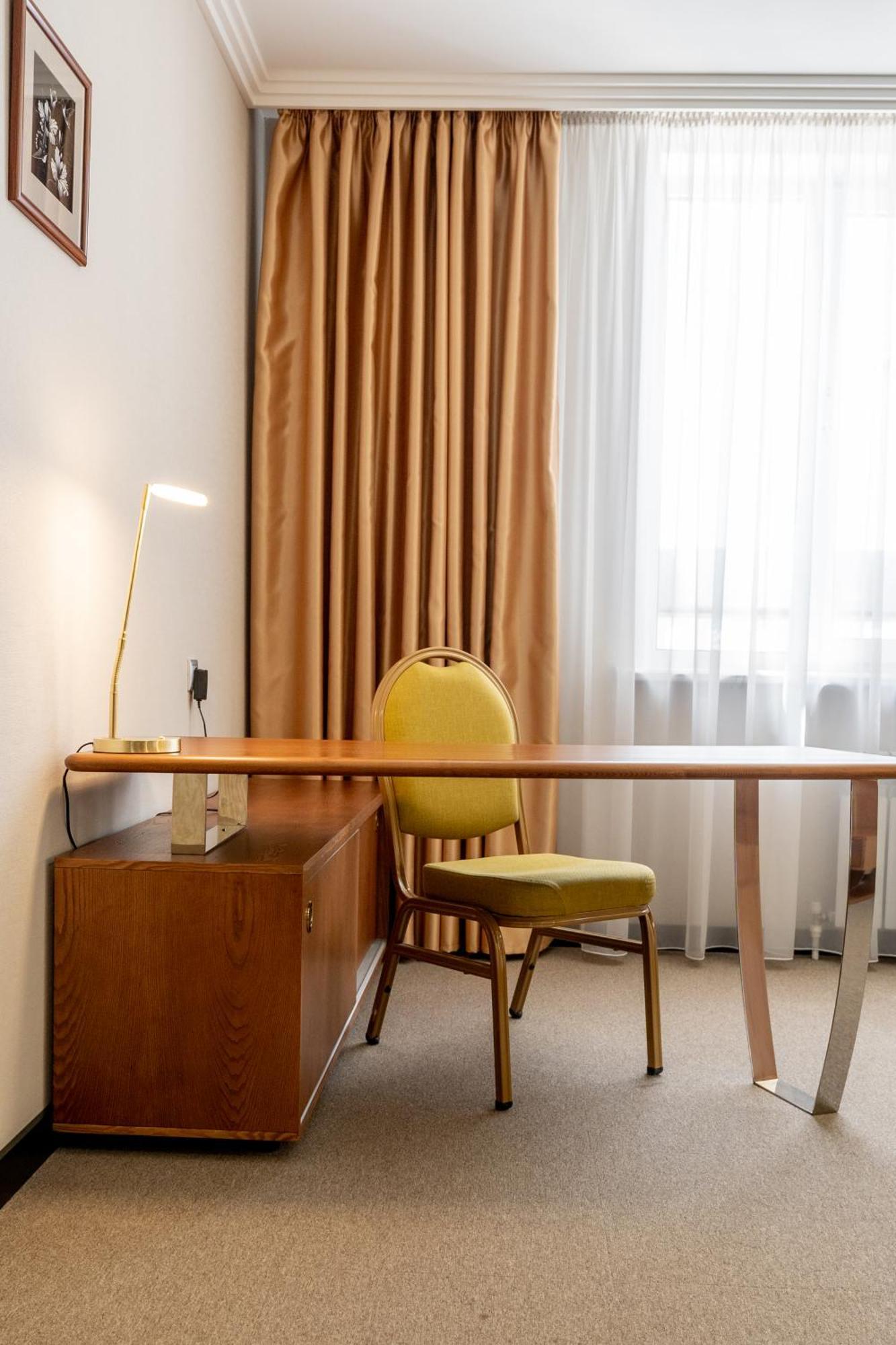 Reikartz Sky Almaty Otel Dış mekan fotoğraf