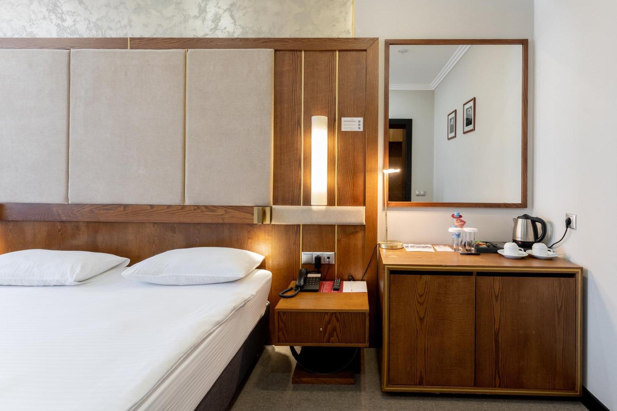 Reikartz Sky Almaty Otel Dış mekan fotoğraf