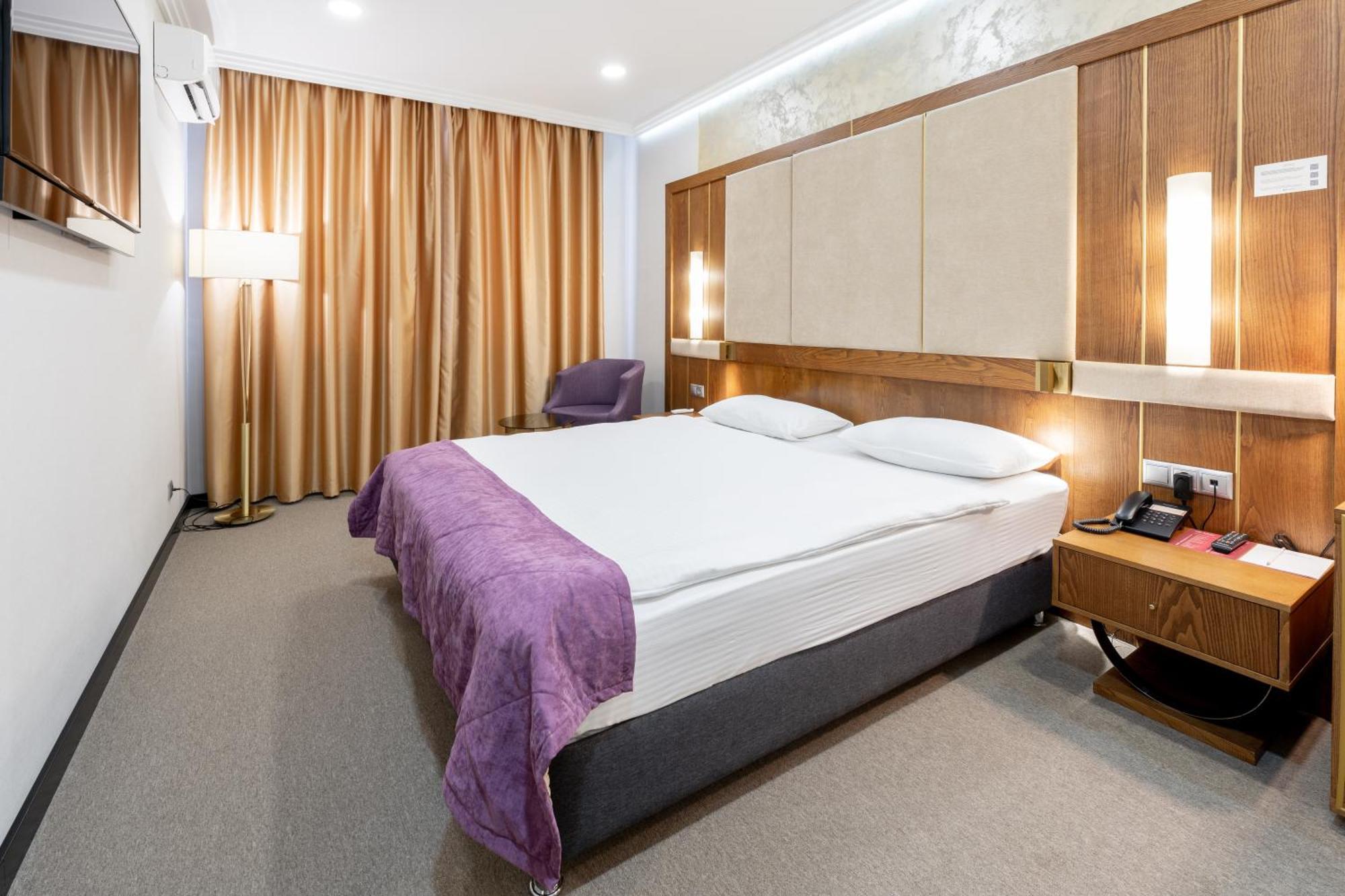 Reikartz Sky Almaty Otel Dış mekan fotoğraf